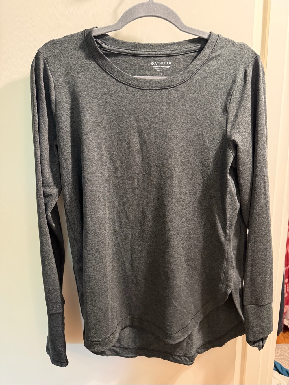 Athleta Heathered Dark Gray Long Sleeve Crew Top